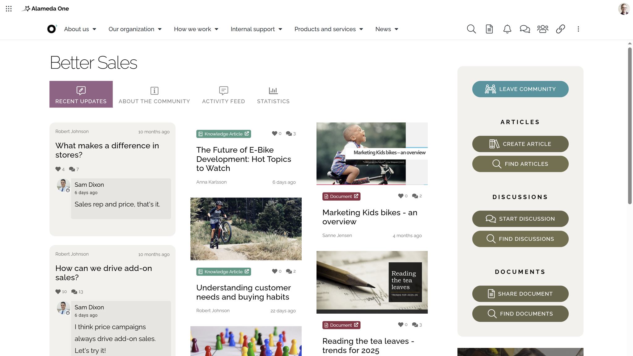 Social intranet platform with blog posts, shared documents, and real-time chat tools that enhance collaboration and decision-making.