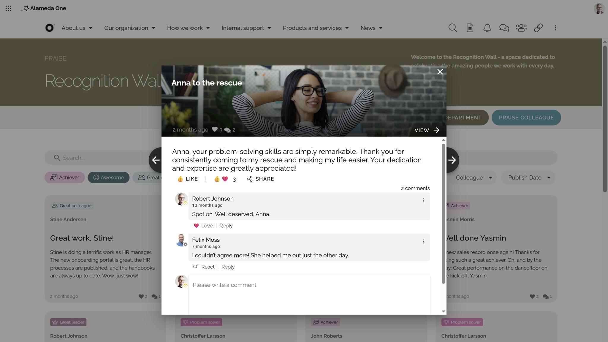 Intranet benefits for employee engagement illustrated by peer recognition and praise shared on the intranet.